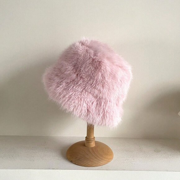 Pink Women's Warm faux fur Bucket Hat - Picture 4 of 8